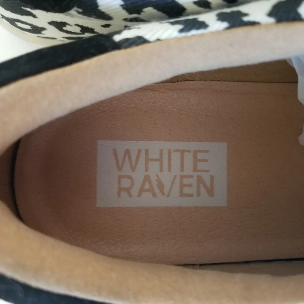 White Raven Women's Black Cheetah Sneakers. Size 7.5 - Picture 7 of 8